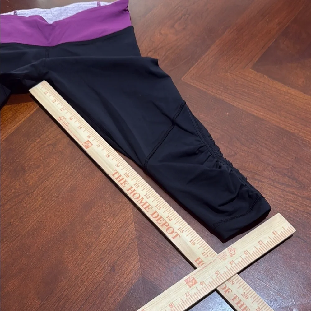 lululemon athletica Black Purple Leggings run for your life crop pockets frill